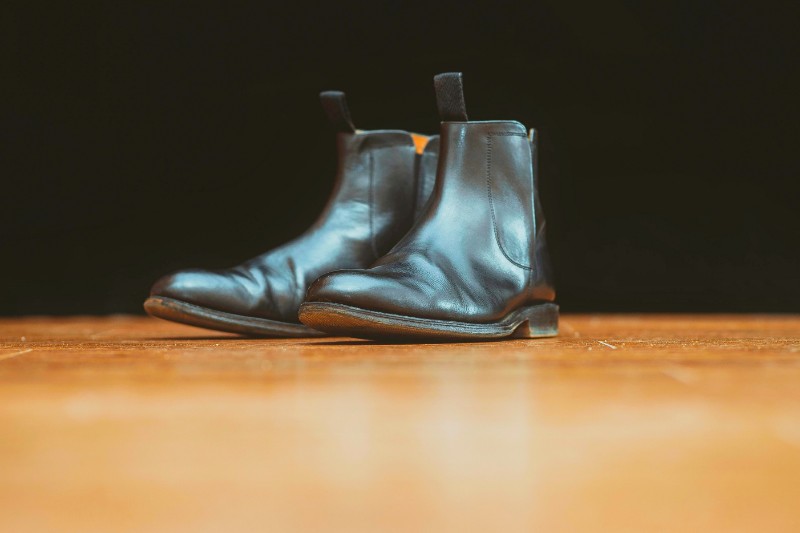 Black color chelsea boots, men's.