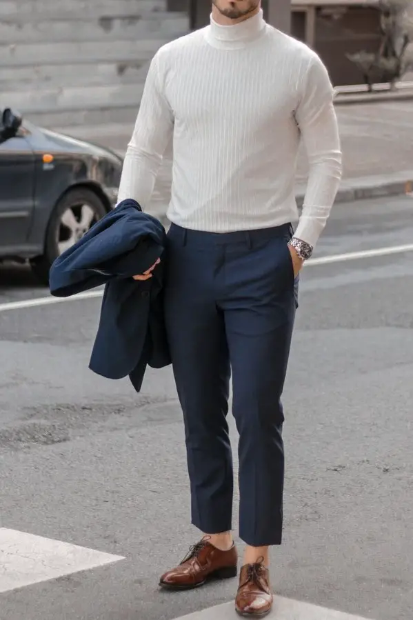 Turtle neck with trousers