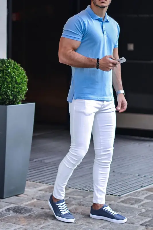 White jeans with a polo t-shirt