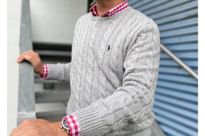 Sweaters for preppy style men.