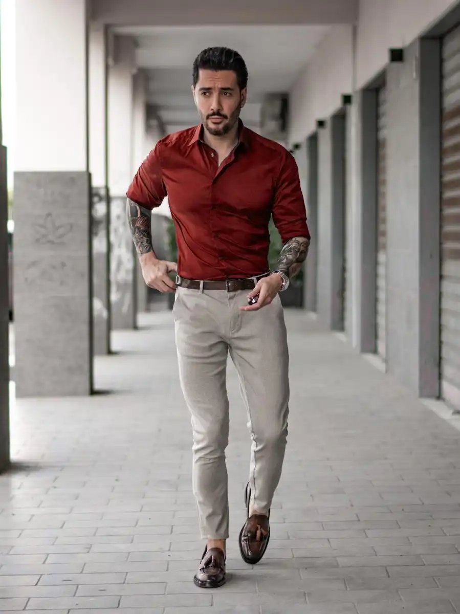What To Wear With Burgundy Pants
