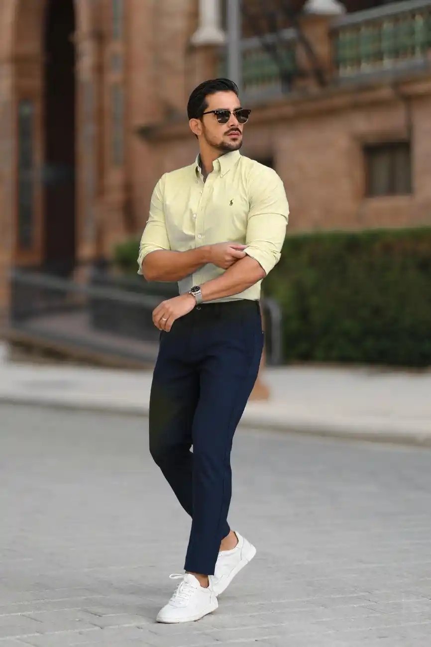 What Color Shirt Goes With Navy Blue Pants