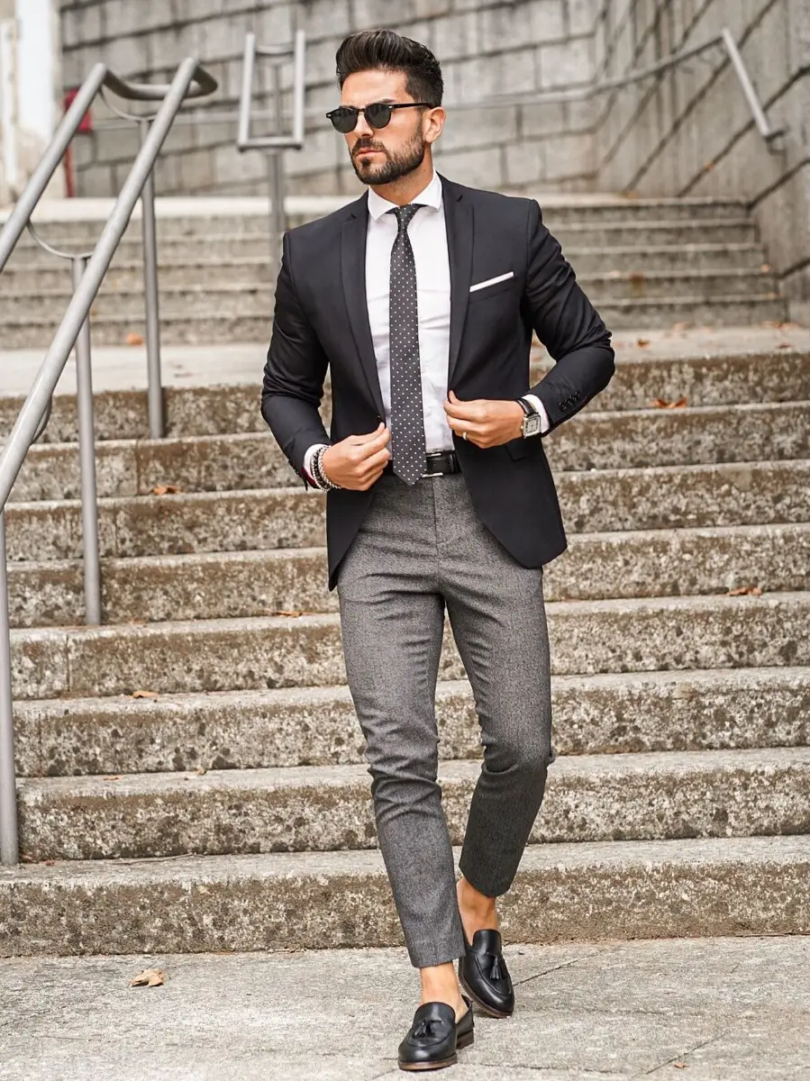Can you wear black pants with a navy blazer? - Quora